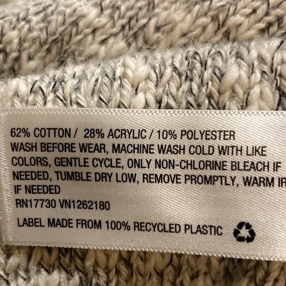 Cat&Jack salt and pepper sweater - Picture 4 of 4